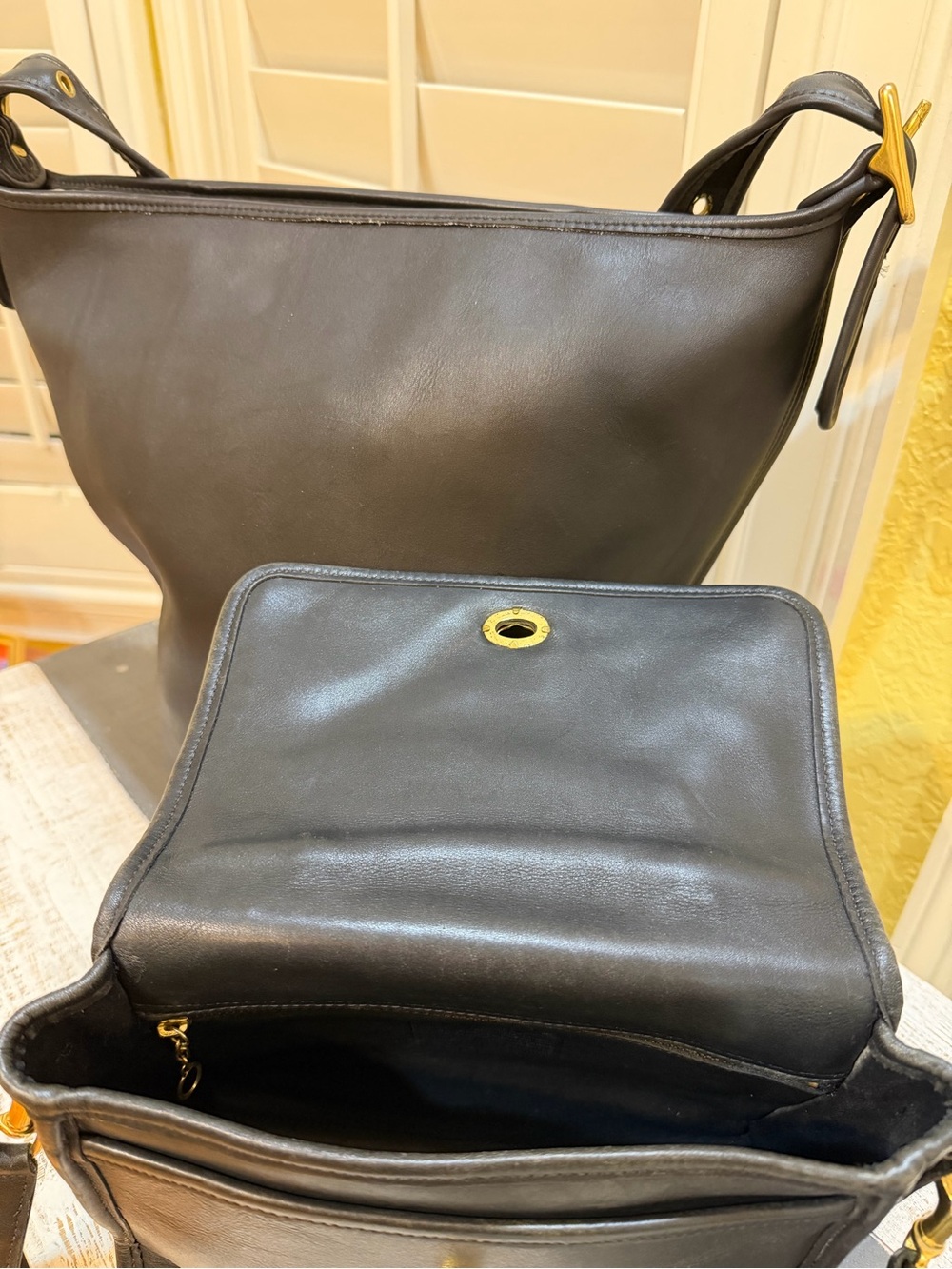 Vintage Coach Court Bag. Navy, Style 9870, Made in 1999, Costa Rica. - Picture 6 of 7